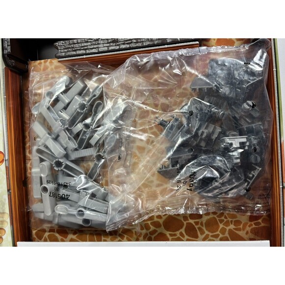 Bugs in the Kitchen Board Game Hex Bug Nano Special Edition Open Box - Picture 5 of 13